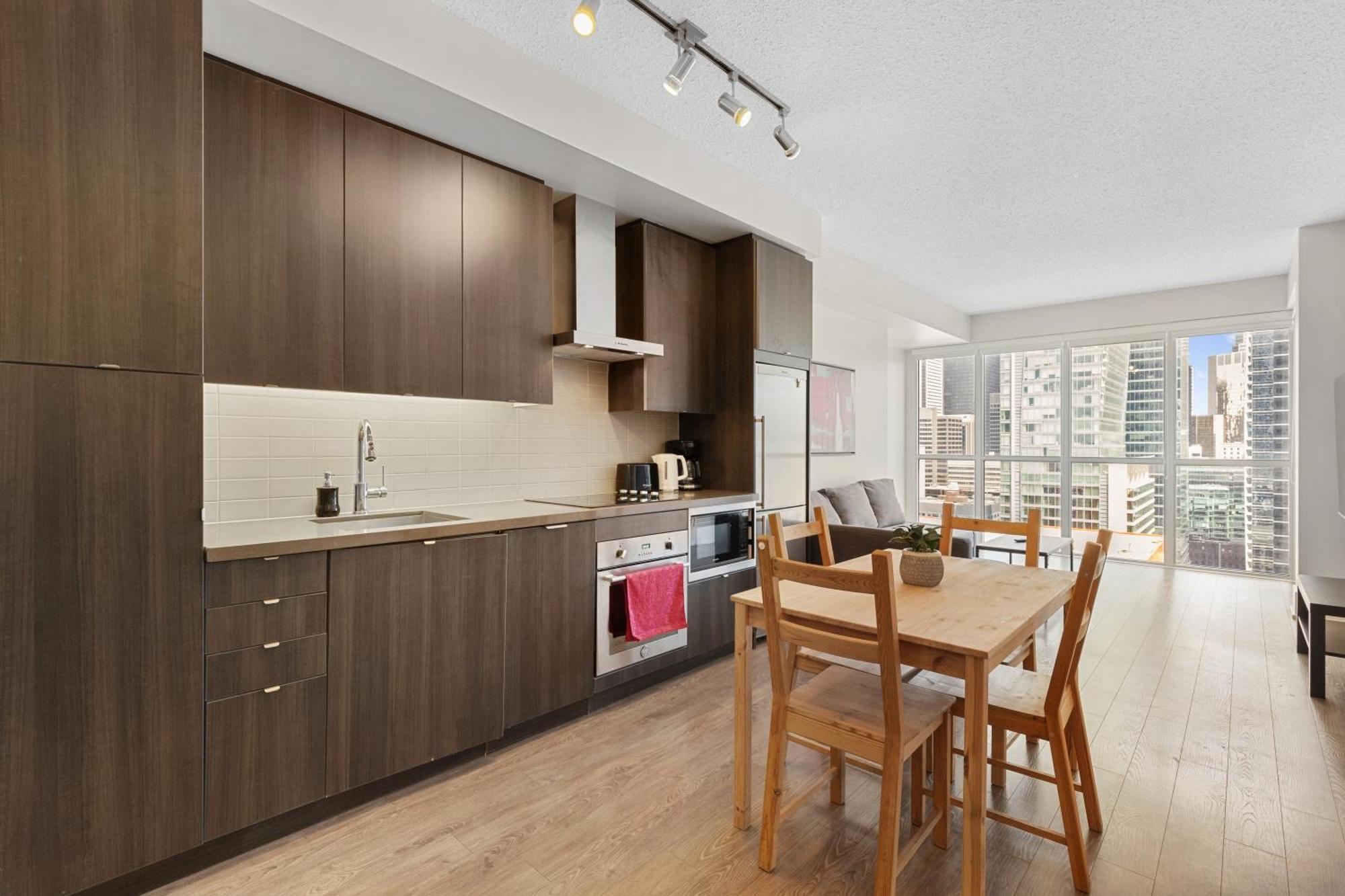 2Bedroom Cn Tower And Water Views - Free Parking - Rooftop Pool Toronto Exteriér fotografie