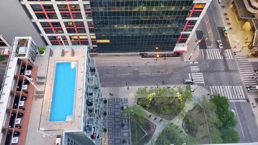 2Bedroom Cn Tower And Water Views - Free Parking - Rooftop Pool Toronto Exteriér fotografie